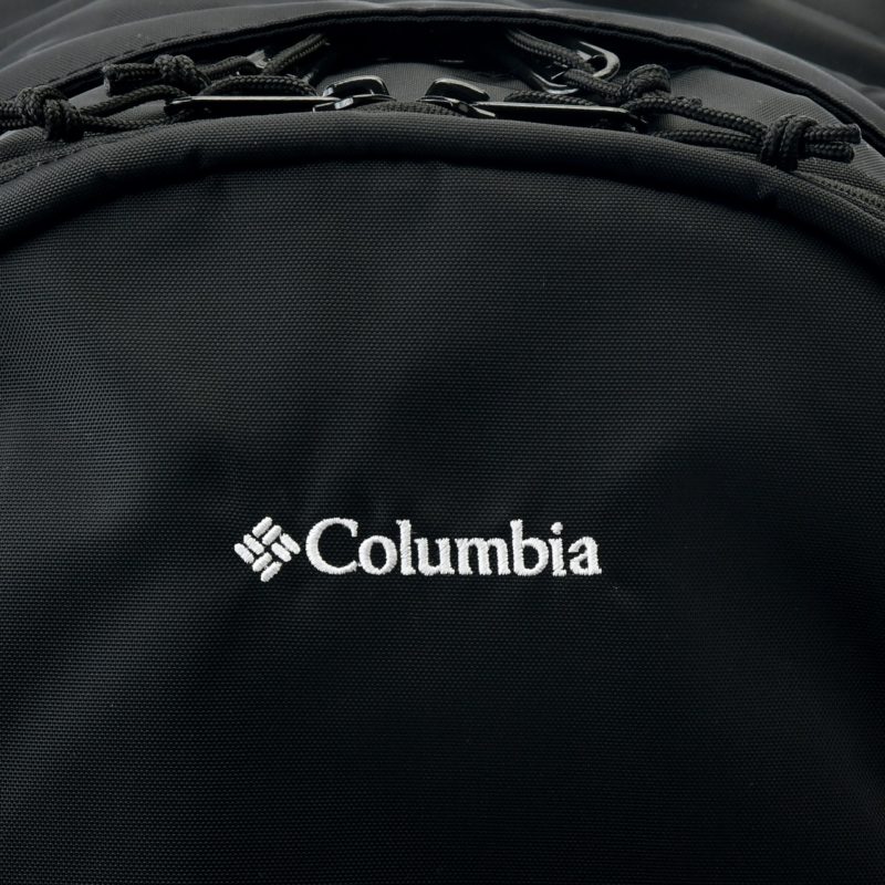 「ディズニーストア」の「Columbia」共同企画アウトドアアイテム、バックパック　14,300円