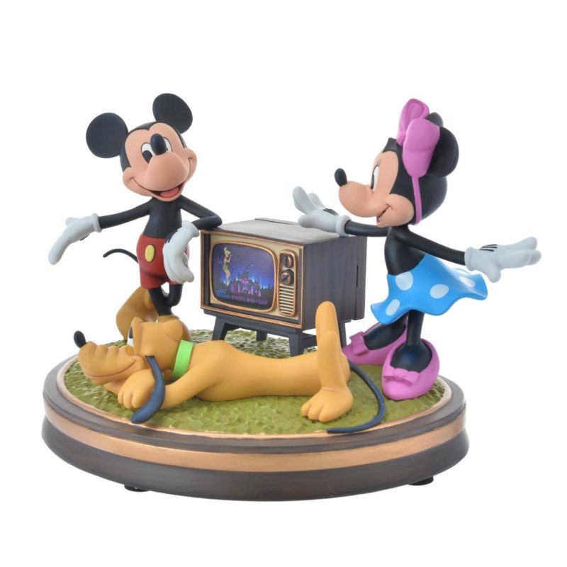 「ディズニーストア」にて「Disney100 The Eras Collection: The Wonderful World of Color」が5月26日（金）より発売されます