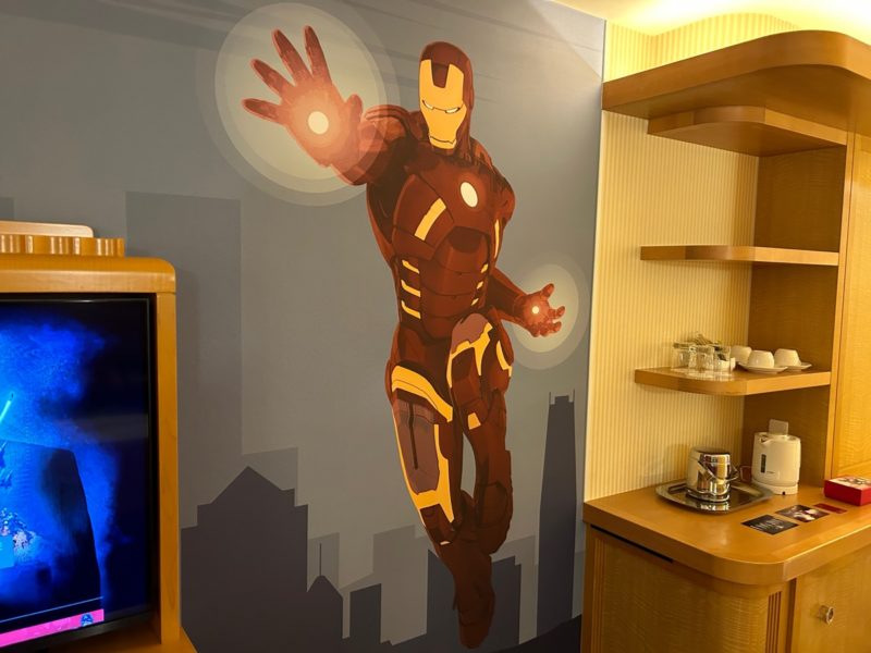 レポート！ディズニーアンバサダーホテルに「マーベルスペシャルルーム“アイアンマン”」が9月13日（水）登場します！