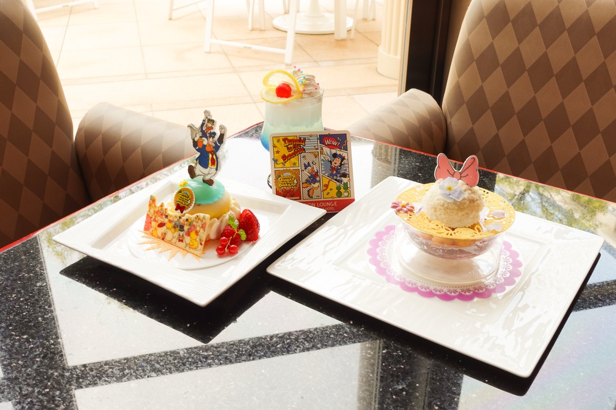 「ディズニーアンバサダーホテル」スペシャルイベントシリーズ「ディズニー・パルパルーザ」の第4弾「ドナルドのクワッキー・ダック！ダック！ダックシティ！」をテーマにした新しいスペシャルメニューをレポートします