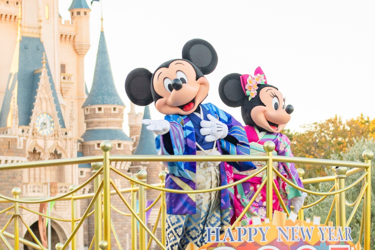 2026年「東京ディズニーリゾートのお正月」イベントやグッズやスペシャルメニューをご紹介！