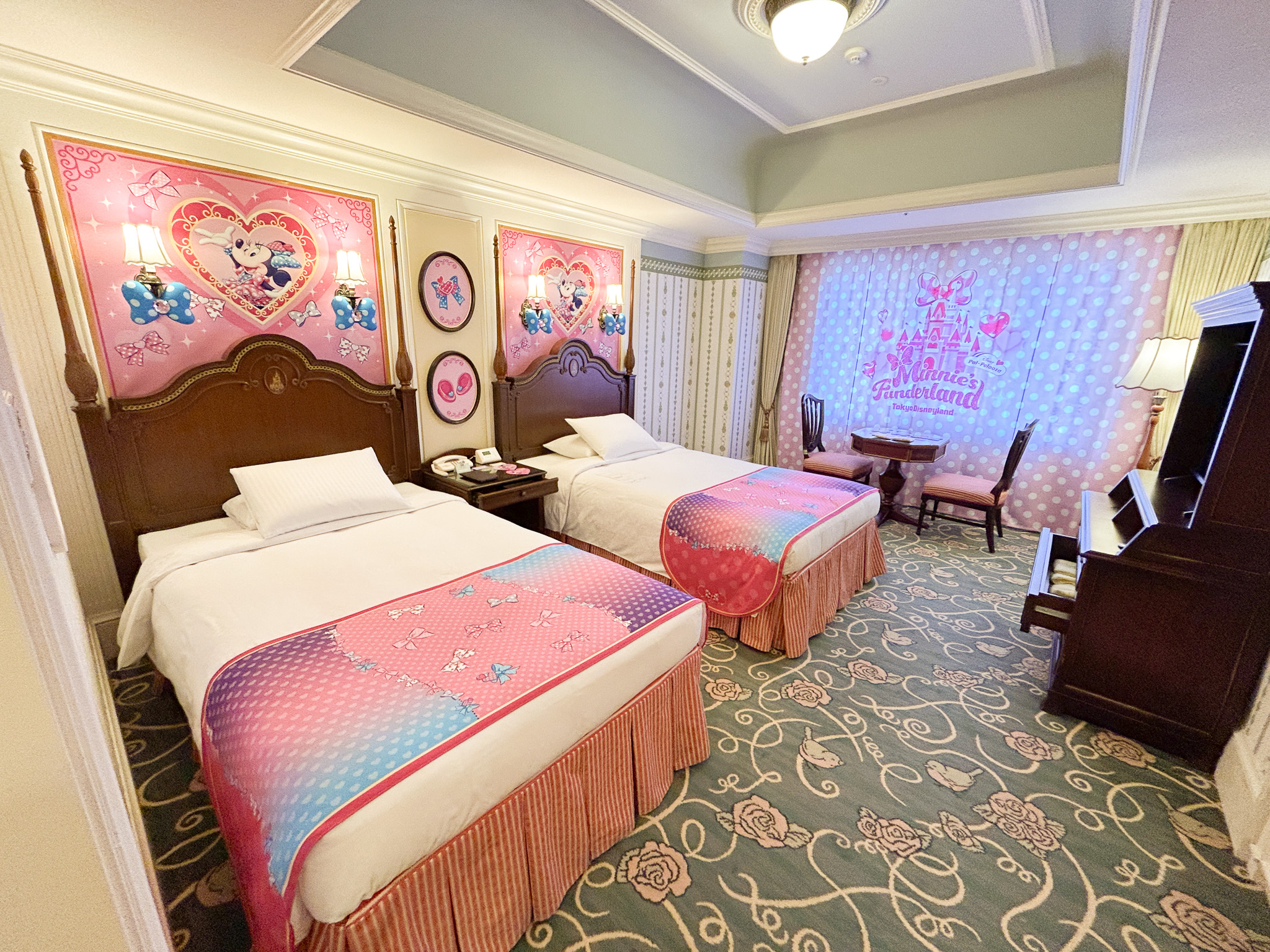 キュートすぎる！ディズニーホテルの「ディズニー・パルパルーザ “ミニーのファンダーランド”」スペシャルルームやスペシャルメニューをレポートします！