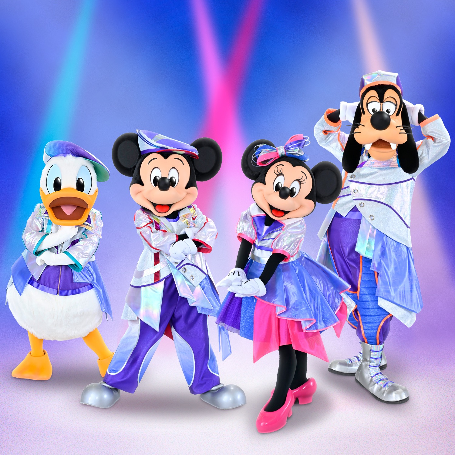【TDL】ミッキー＆ミニーの最新衣装が初公開！新ショー「ザ・ディーグルーヴェーションズフォー・ライブ」9月30日開幕